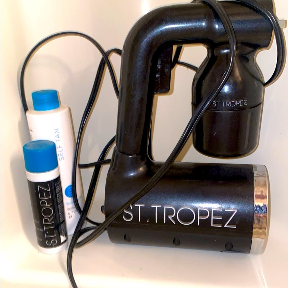 ST Tropez tan sprayer and tan solutions
